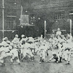 小學校に於ける體操(その二) 男兒のバスケットボール<br>Boys playing basketball at Midori Primary School<br>Source: 兒童の衛生, 1921