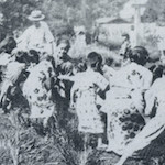 青山學院內收容迷兒 (九月十九日)<br>Lost children accommodated at Aoyama Gakuin, 19 September 1923<br>Source: 東京震災錄, 1926