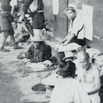 淺草觀音堂  九月七日<br>Refugees at Kannondō Temple, Asakusa, 7 September 1923<br>Source: 大正大震災誌  警示廳, 1925