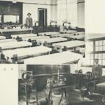 手工室; 手工動力室<br>Ogawa Primary School: Handicrafts classrooms<br>Source: 復興校舎落成記念, 1928